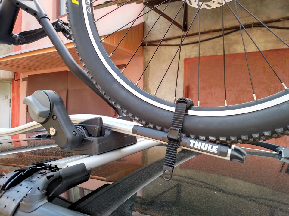 Велокріплення встановлені. Thule ProRide 591 . 5