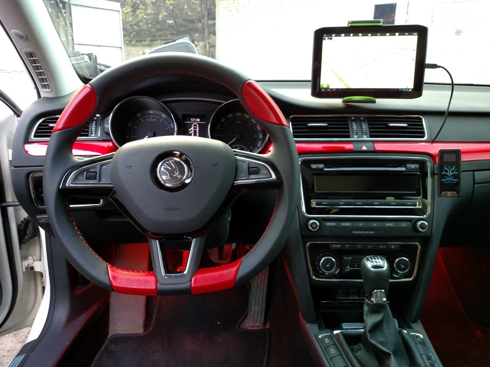 Зустрічайте! Мультируль трипроменевий RS RedLine 3