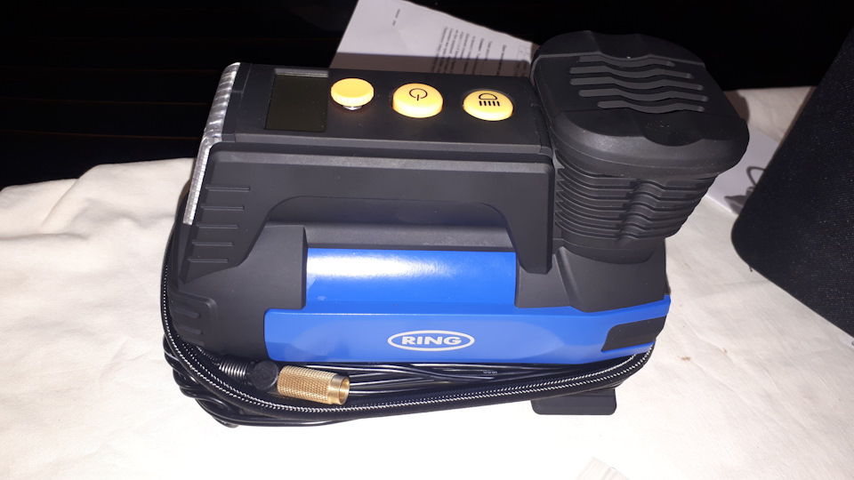 Автокомпресор RING RAC820. 1