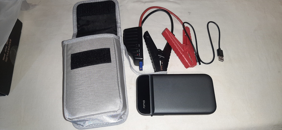 Бустер Xiaomi 70mai Jump Starter. 3
