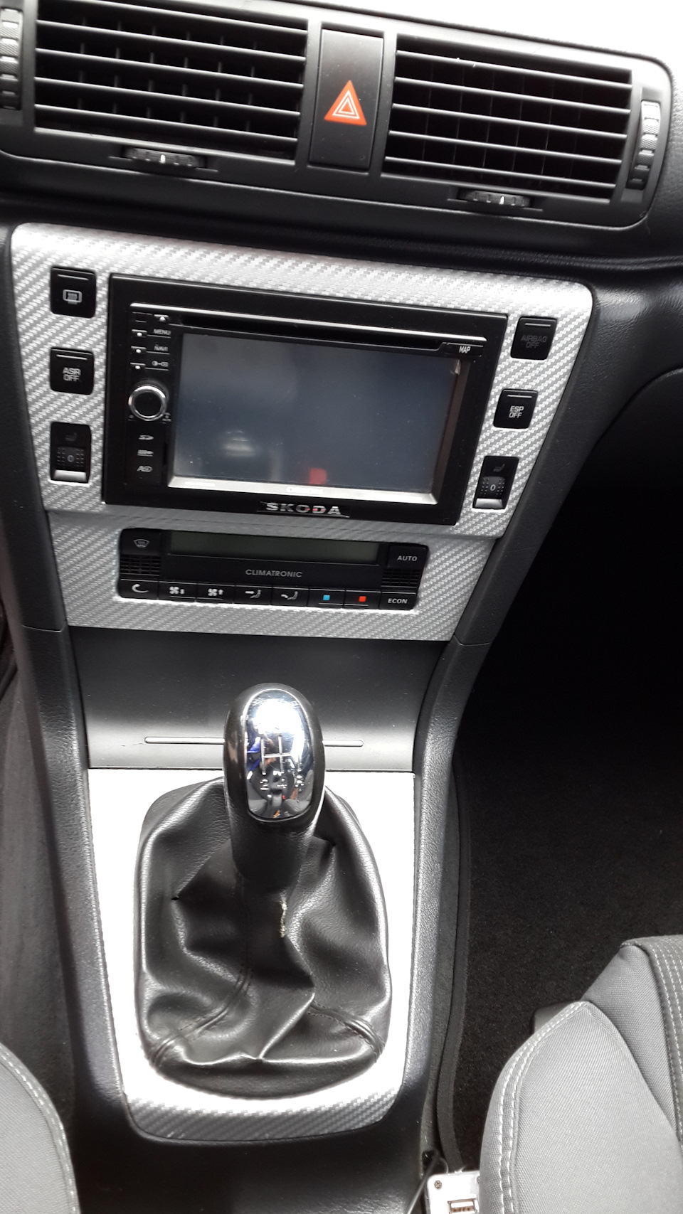 Накладки на панель Skoda Superb. 1