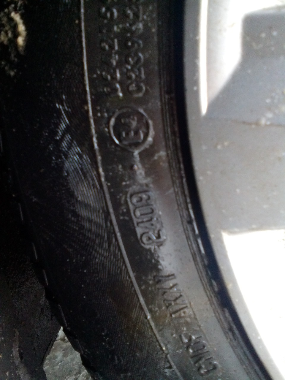 Продам 16е залізки із зимовою гумою та ковпаками або обмін на 17 3