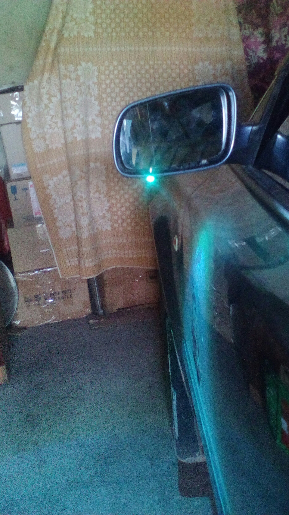 Ввічливе світло в дзеркала... 4
