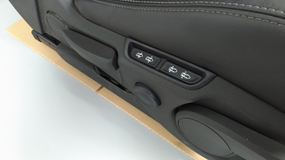 Сидіння Recaro OPC (OPEL ASTRA J OPC) на SKODA Superb І генерації. Ч. 1 2