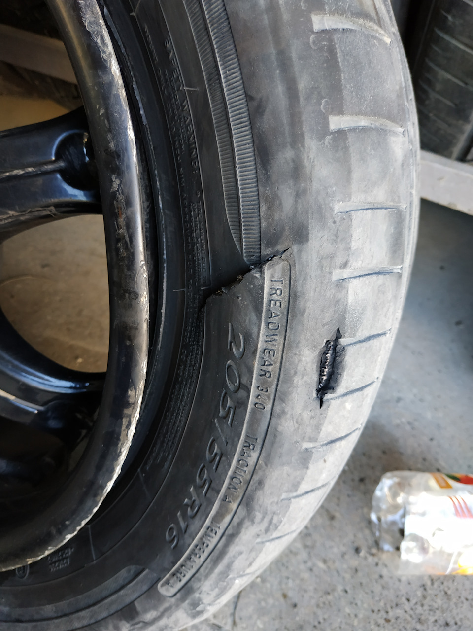 Заміна передніх шин на TIGAR High Performance 205/60R16 96V 2