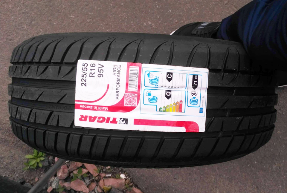 Нова гума Tigar High Performance 225/55/R16
