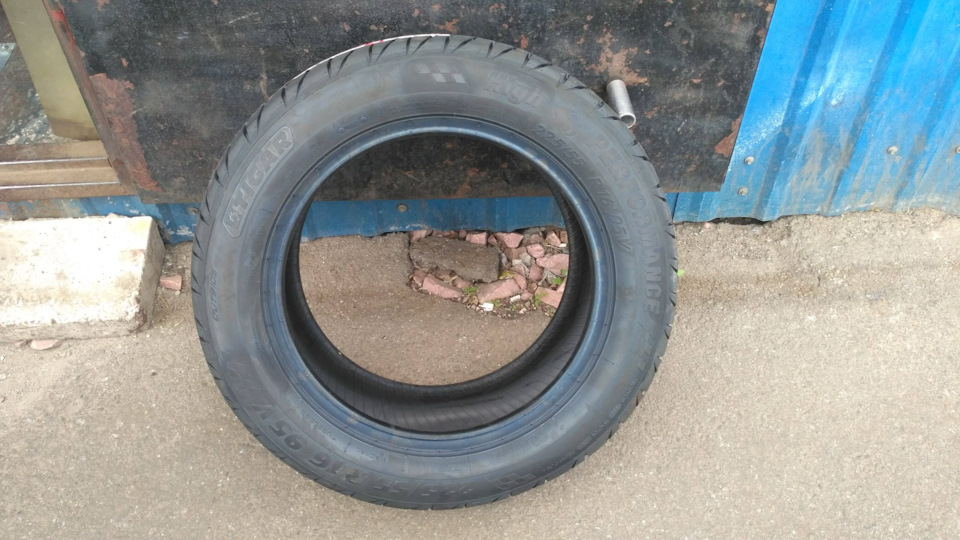 Нова гума Tigar High Performance 225/55/R16 2