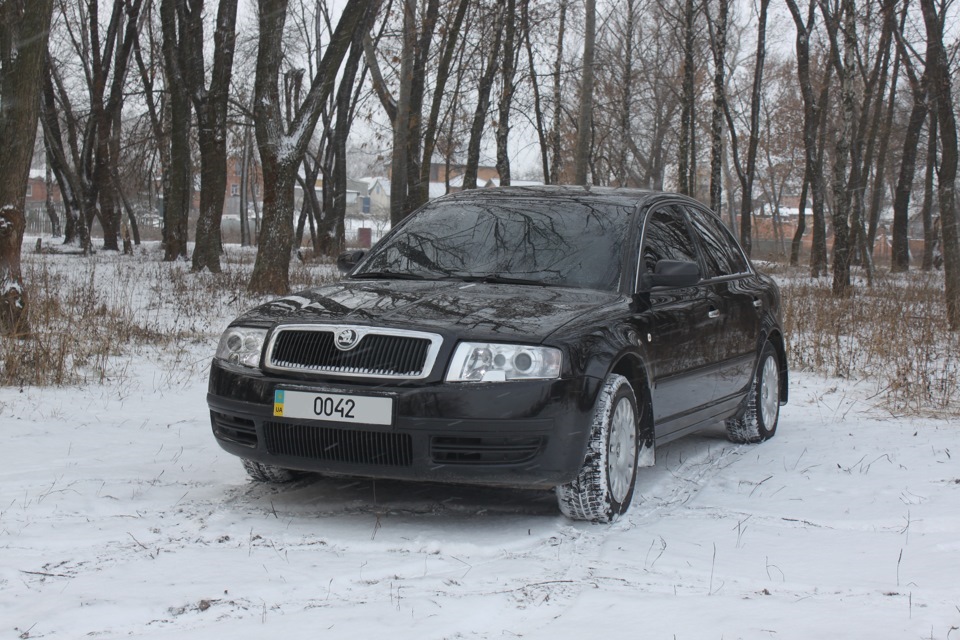 Офіціали такі офіціали. 4