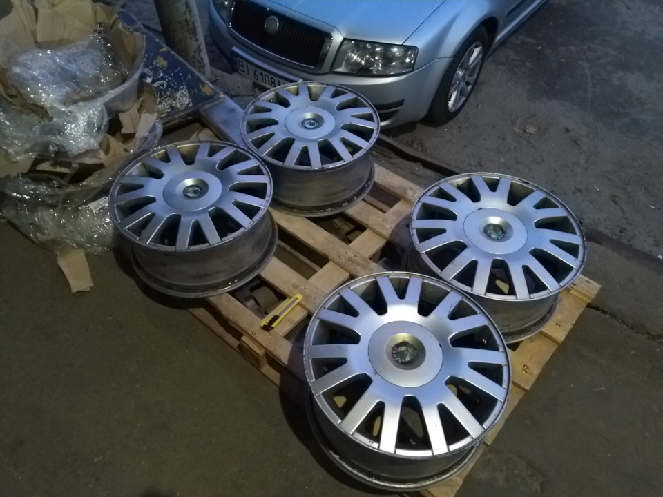 Зимняя резина Nokian Nordman 8 205/55 r16 94t + диски Ronal (skoda) 3