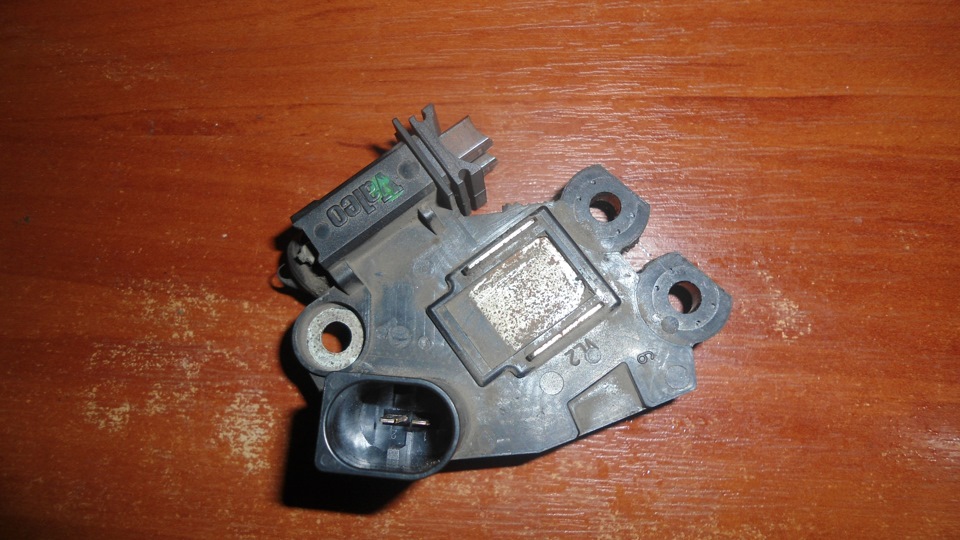 Поломалося, можливо генератор VALEO 120A 5