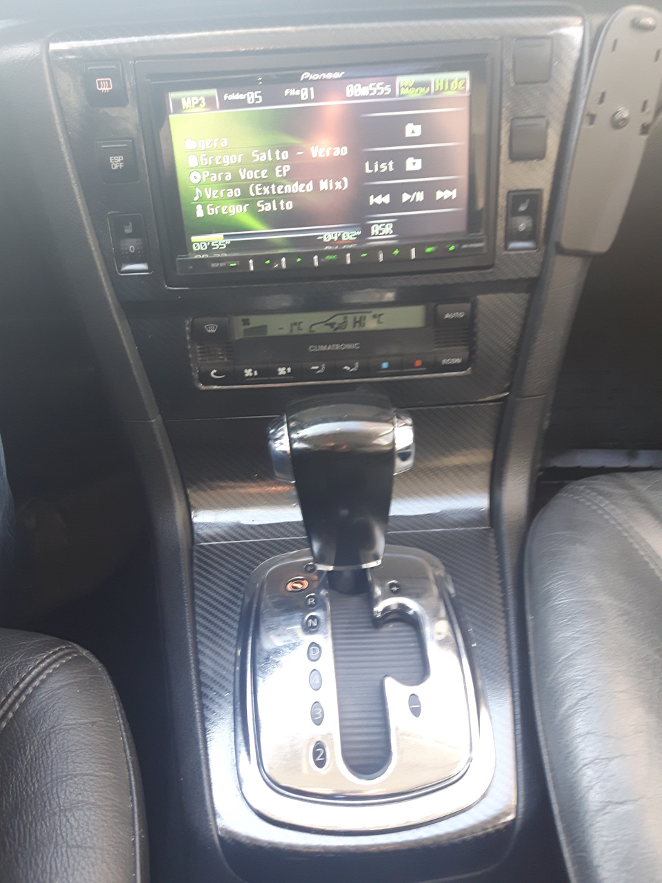 Встановив магнітолу Pioneer AVH-P4150, динаміки BOSE від Audi A6 4