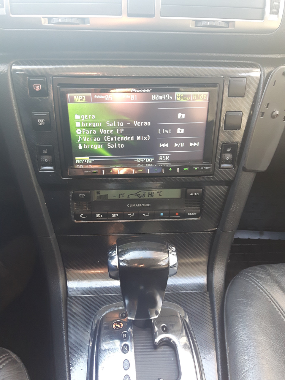 Встановив магнітолу Pioneer AVH-P4150, динаміки BOSE від Audi A6 3