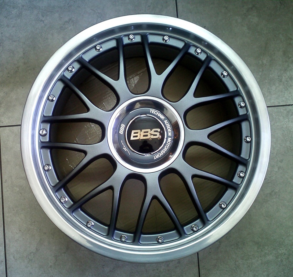 Зустрічаємо - 17 BBS RS730 Stern 3