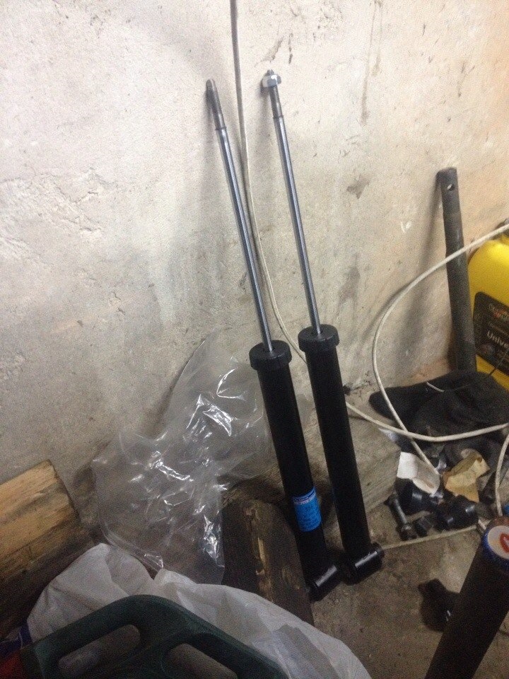 Поставив Sachs 1