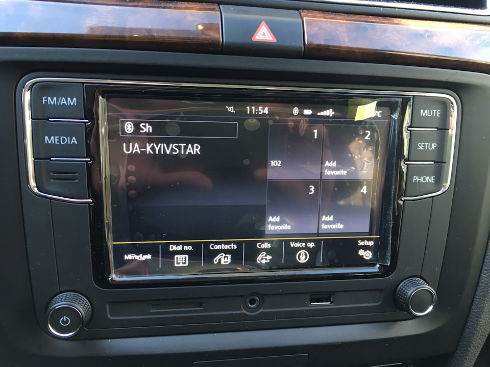 RCD330+ Desay Installation on Superb FL 4