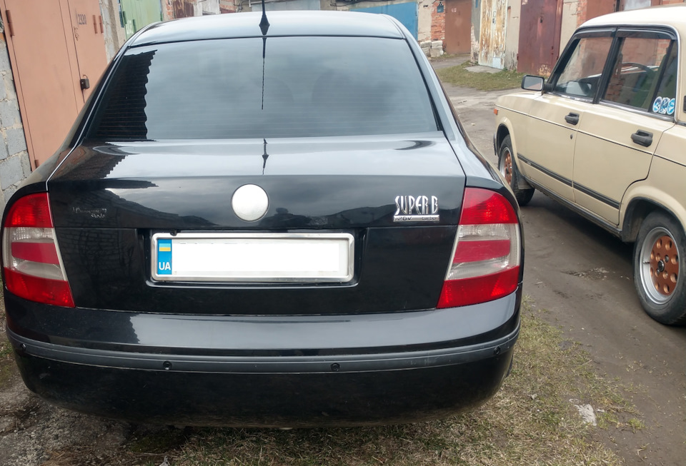 Skoda Superb Kommandeurwagen і LADA 1500 SPEZIAL 2