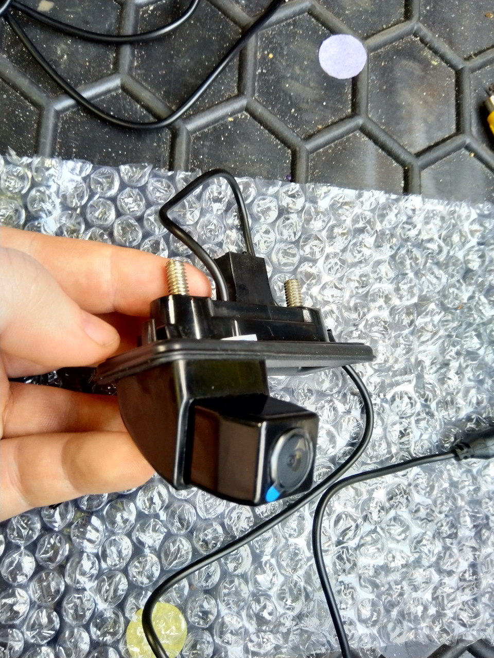Встановлення та підключення Китай камери заднього виду до RCD 330 PLUS noname 2