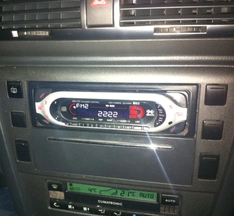 Заміна sony 1 din на clarion 2 din