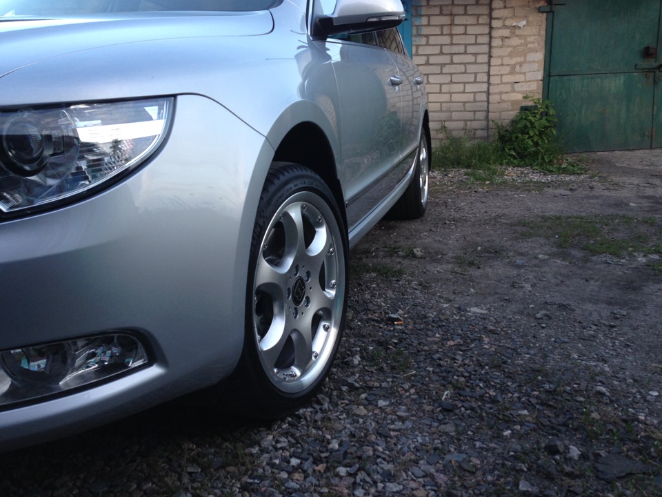 ПРОДАНО! диски Mercedes BBS 5*112 8Jx18 ET44 шини Michelin PS3 225/40 ZR18 92W 2