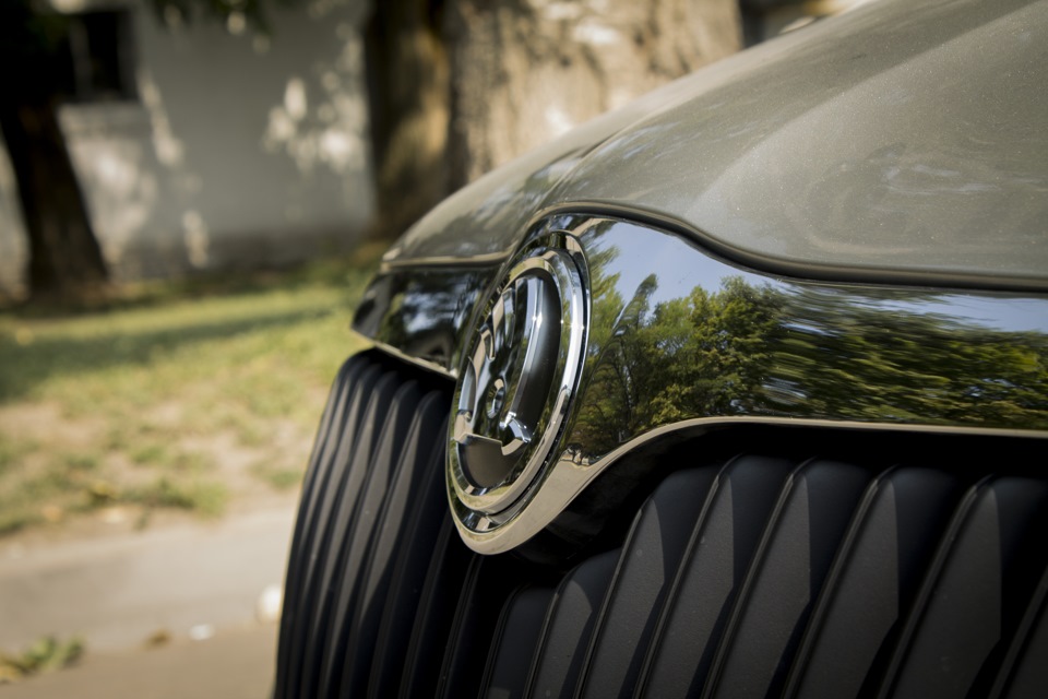 Емблеми Skoda 2013 та перший стайлінг 5