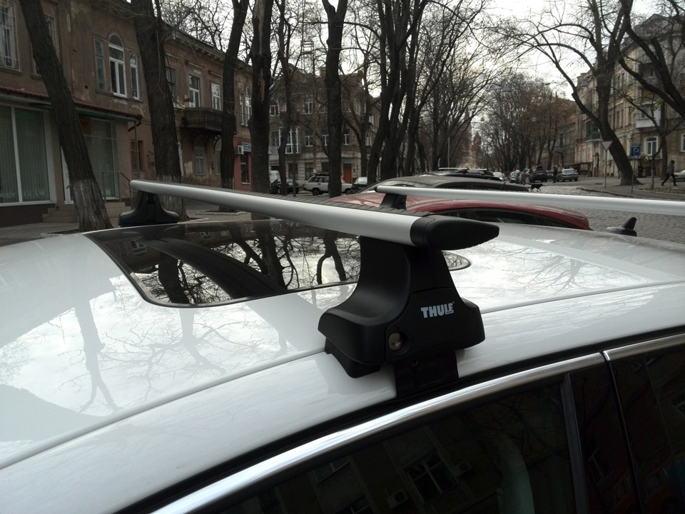 Багажник Thule 1