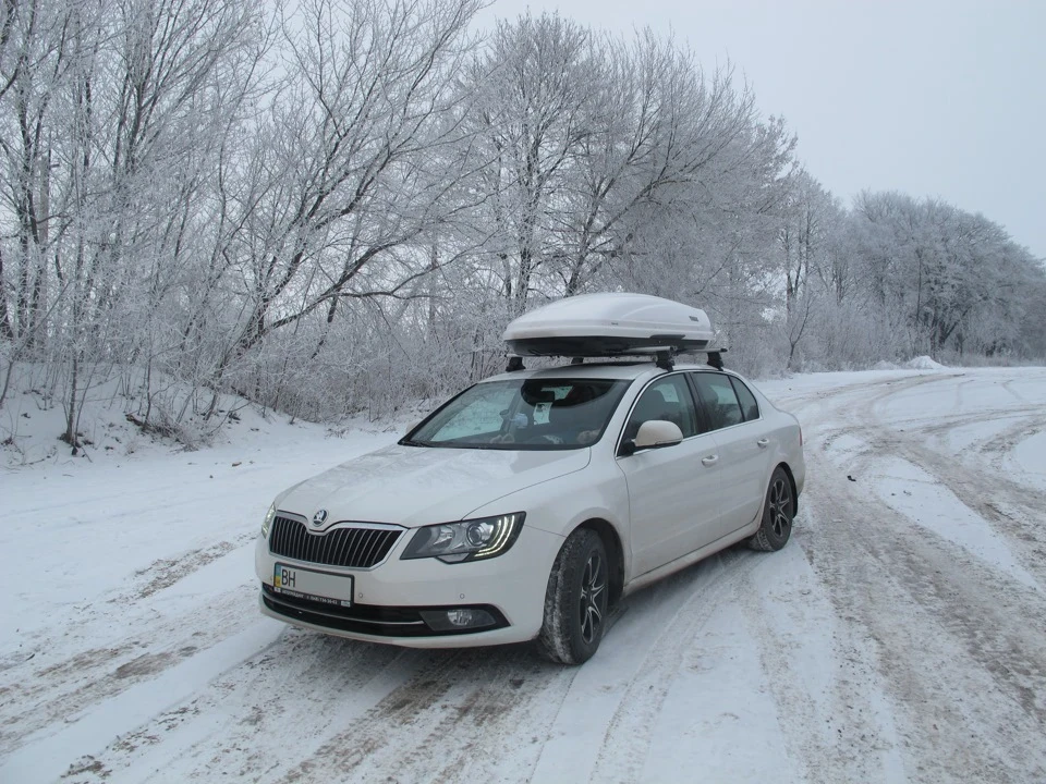 Thule Motion 800 white
