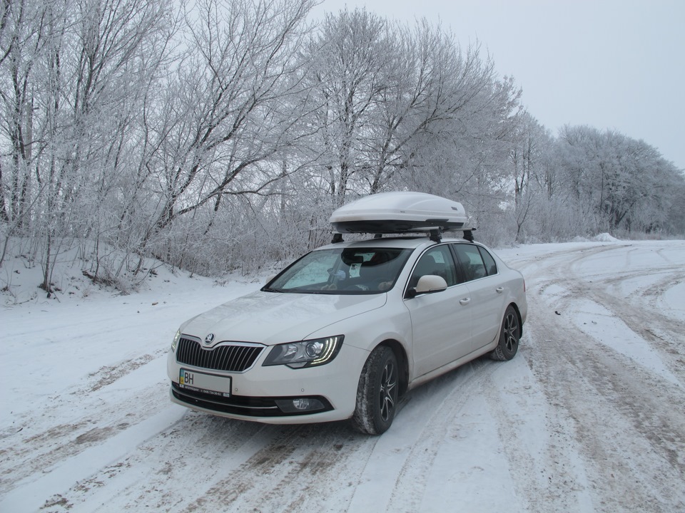 Thule Motion 800 white 1