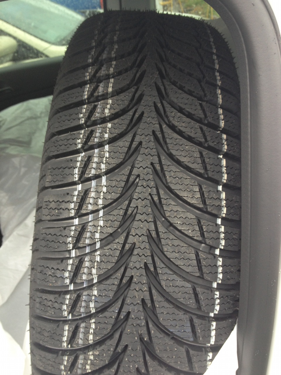 Good Year - ULTRA GRIP ICE+ 215/60/16 99T XL 2