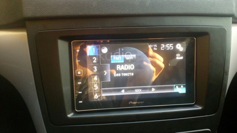 Pioneer SPH-DA120 1