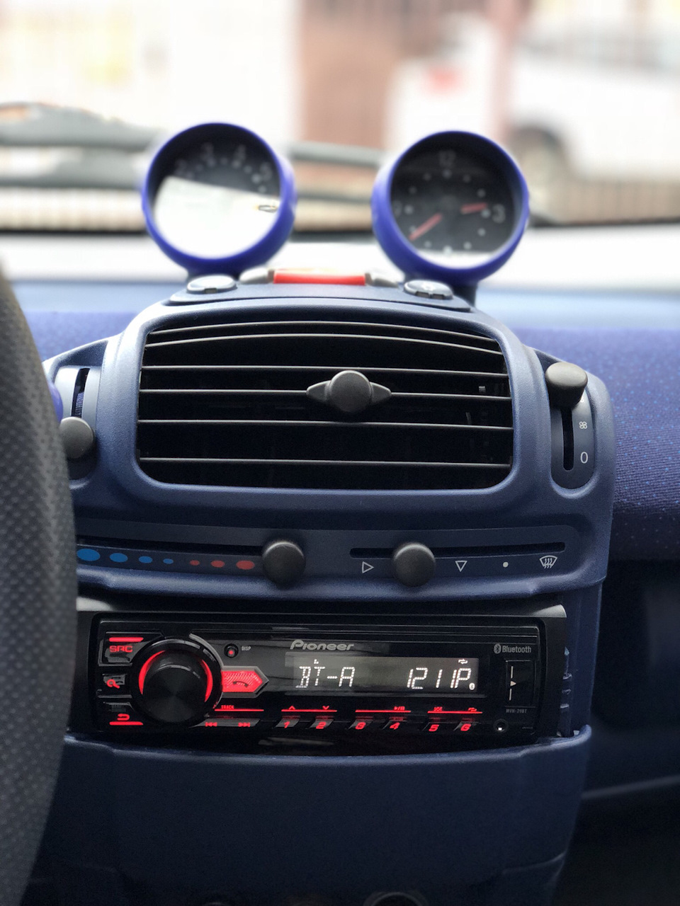 Pioneer усьому голова 3