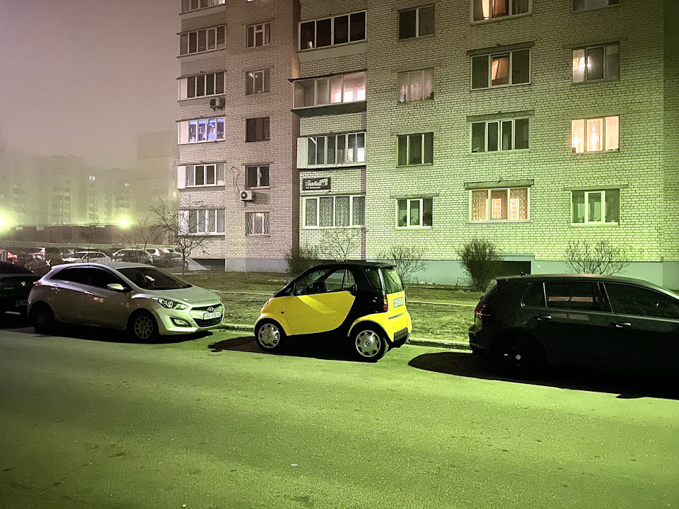 3 кнопки… 4