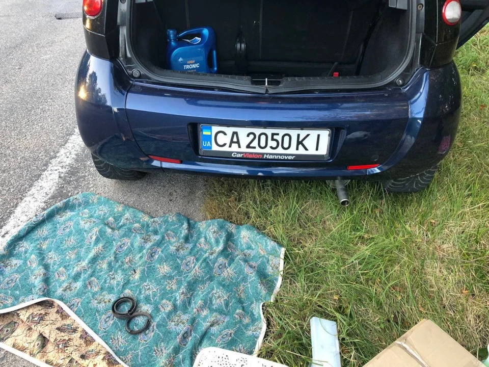 Заміна задніх амортизаторів, пружин та пильовиків на KYB