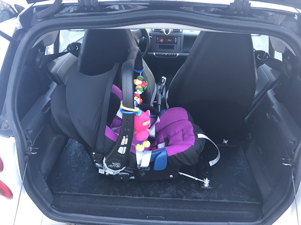 Baby in a smart car 5