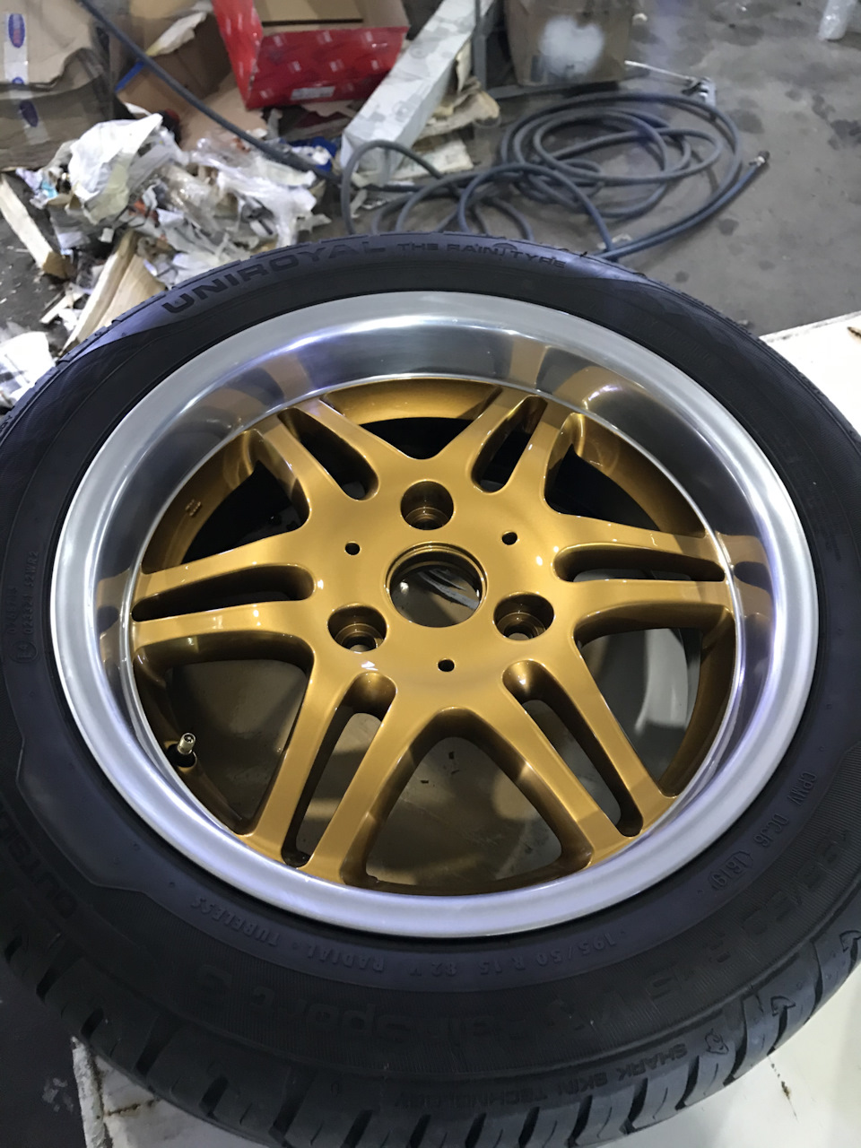 BRABUS limited gold 3