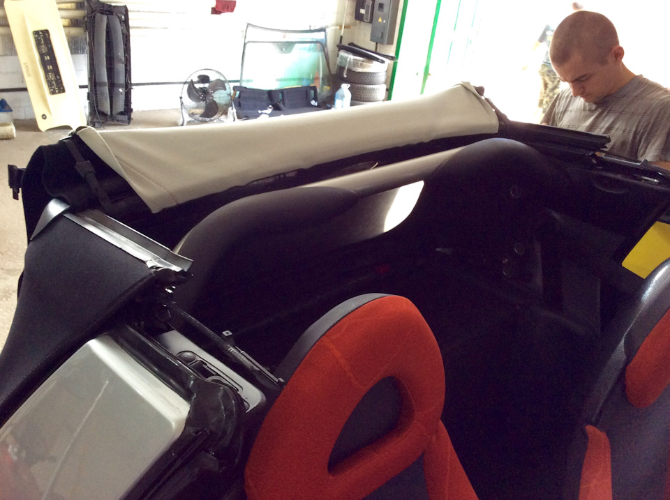 Профілактика даху в Smart Cabrio. 2