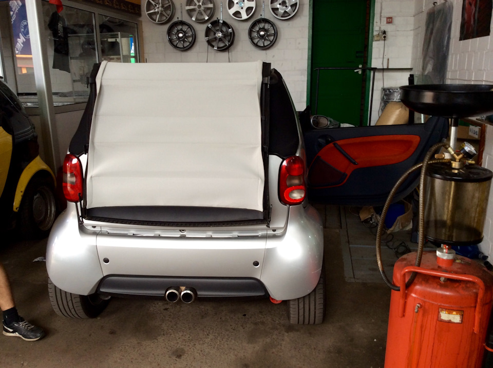 Профілактика даху в Smart Cabrio. 1