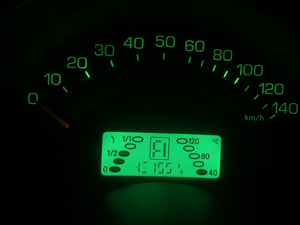 Поломка lcd дисплея на панелі приладів в нашому smart 450 2