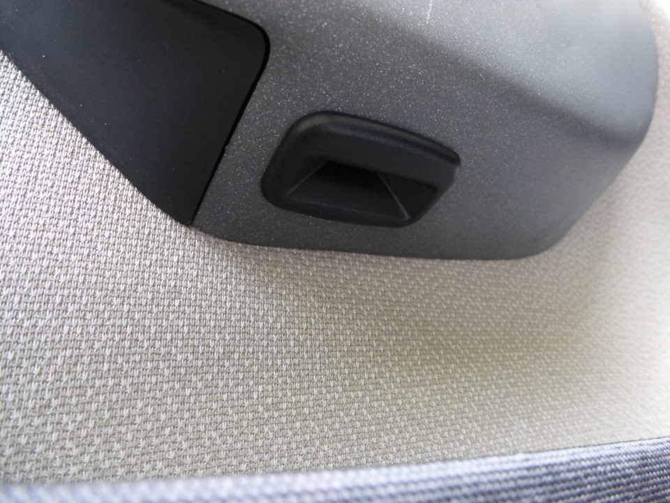 Встановлення опції Ambient lighting package (876) 3