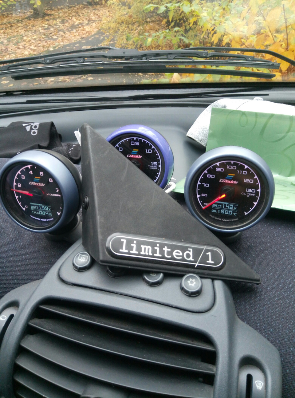 Шильдики limited/1 3