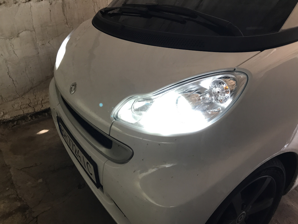 LED у ближній, красиві очі:) 1