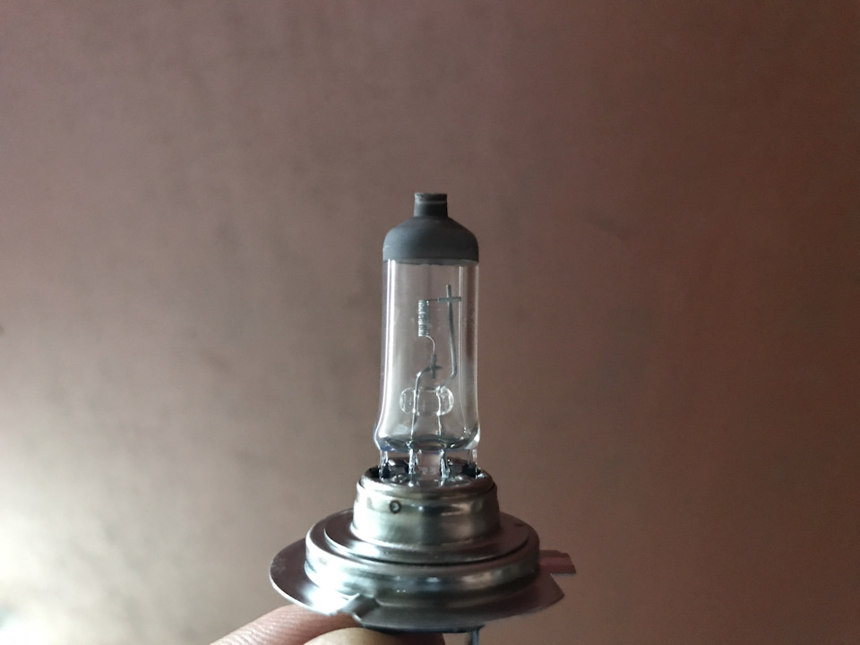 Заміна ламп у ближньому. 3