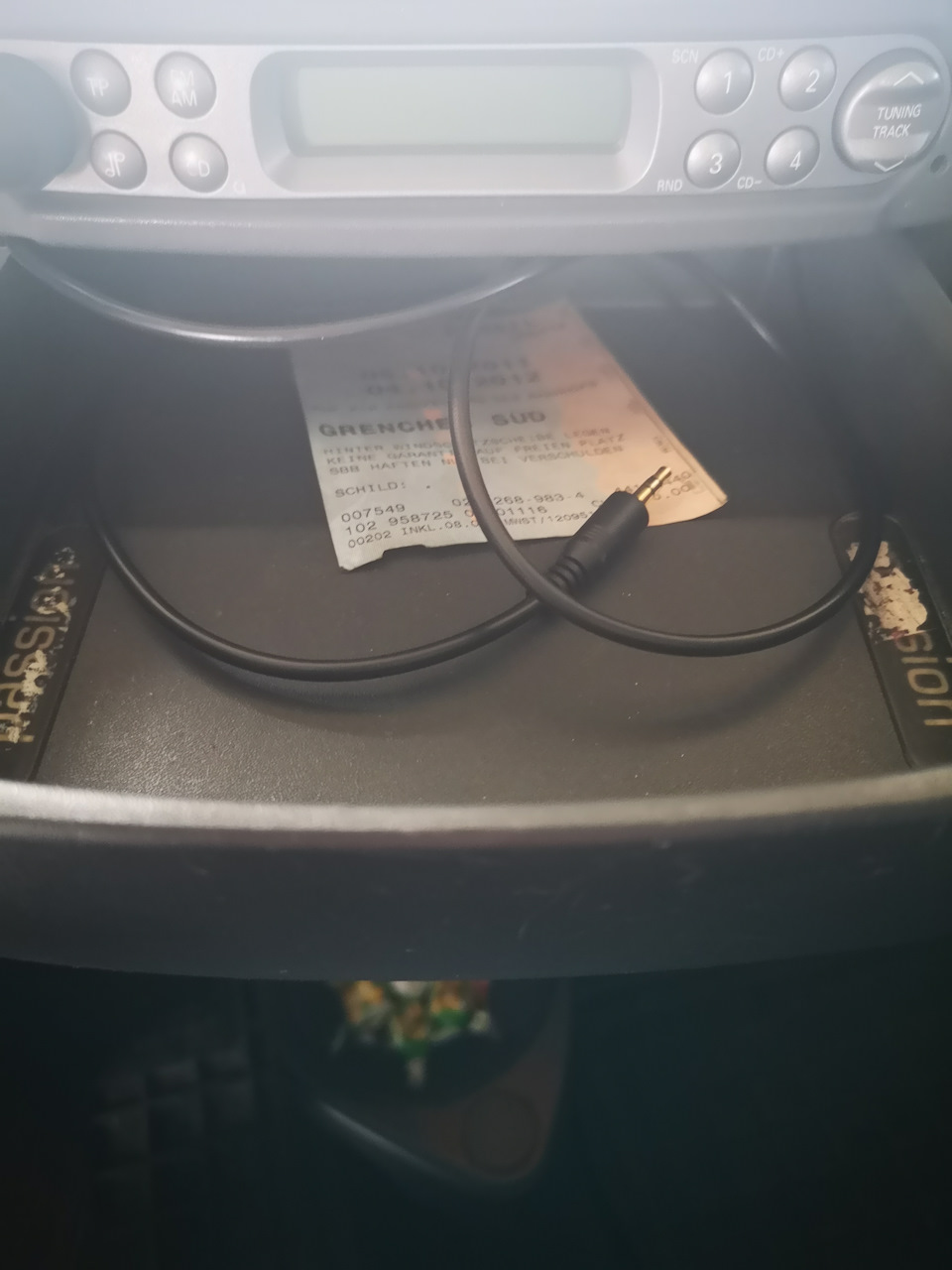 AUX 3