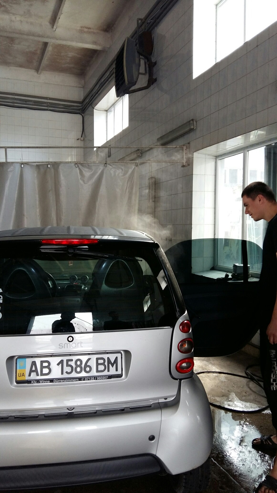 Видалення зайвих запахів у салоні Smart Озонізацією 1