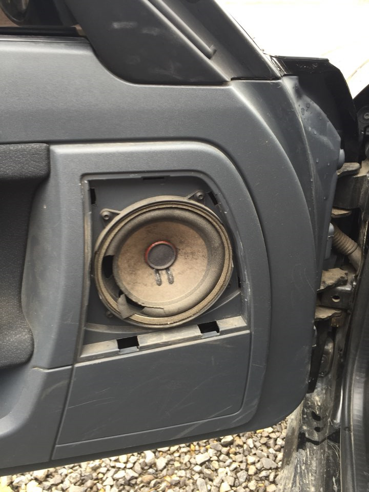Заміна акустики Smart Roadster 1