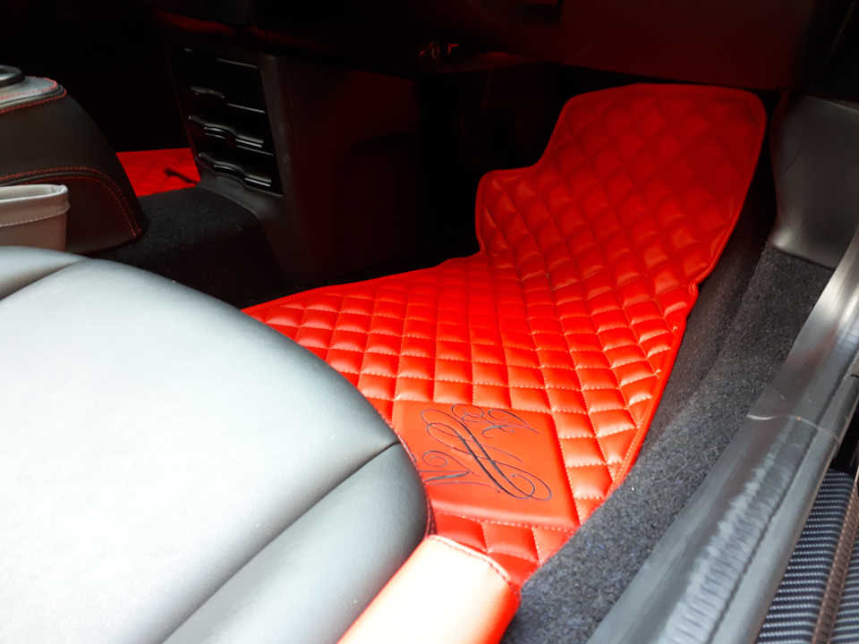 Перетяжка салона Smart Roadster, покраска пластика 4