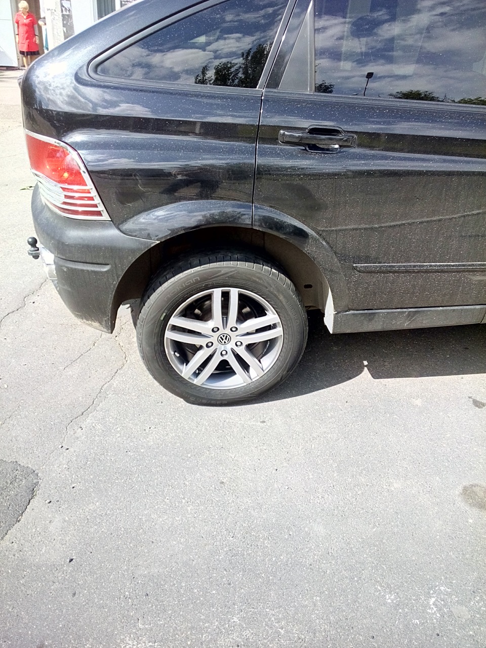 Роззул таурег і взув свого Санька. 2