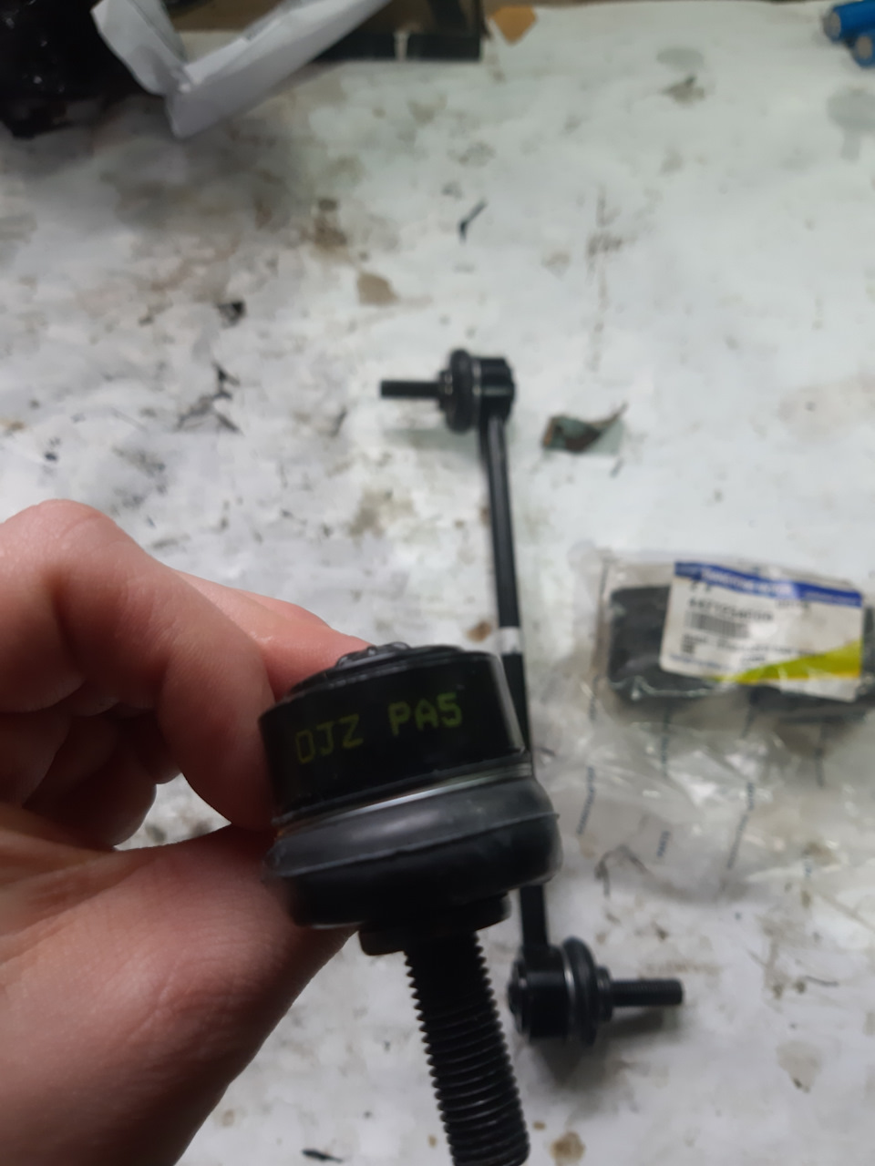 Заміна стійок стабілізатора та втулок 4