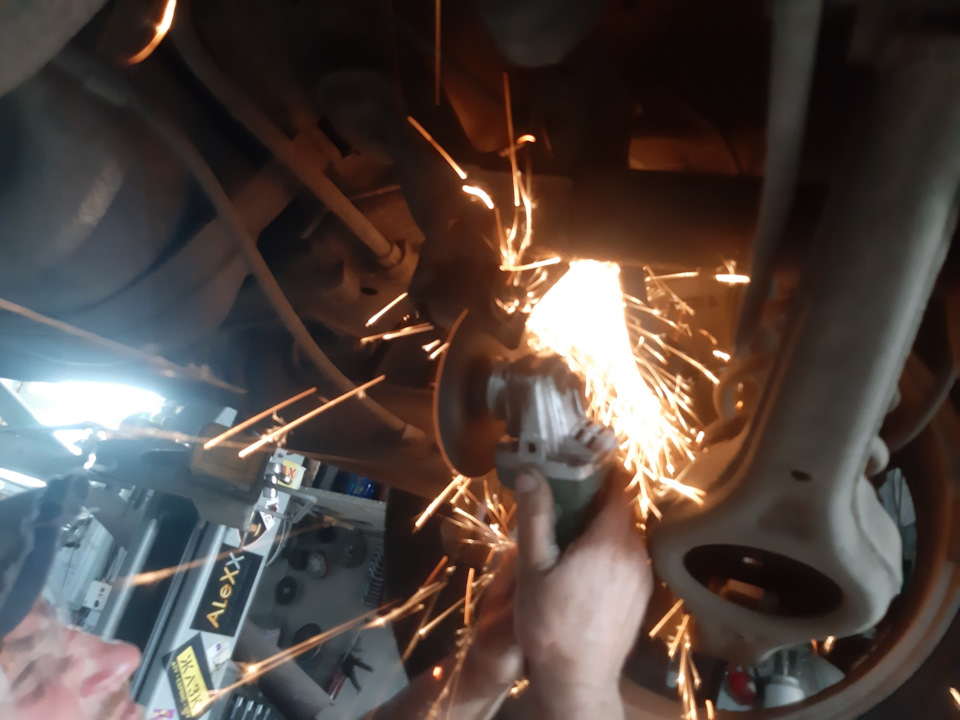 Заміна задніх тяг 5