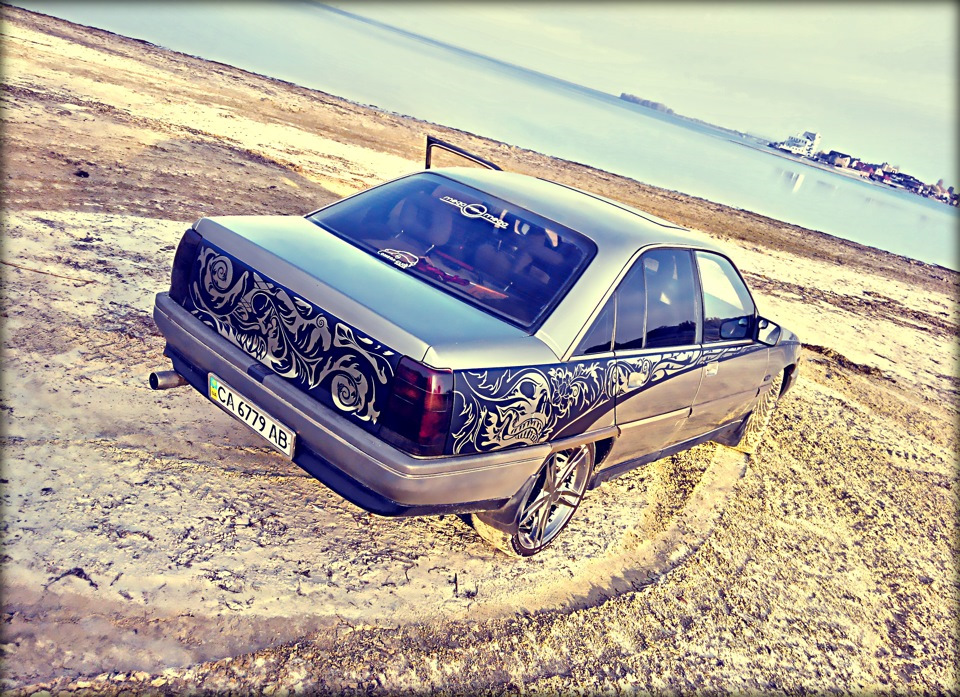 Зустрінемось на Old Car Land 29.09 - 01.10 2