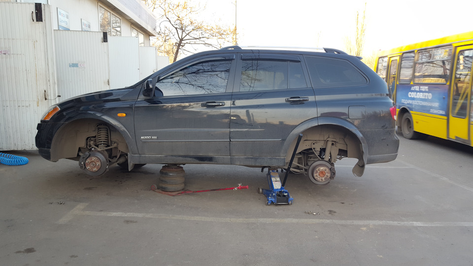 Взуємо літні сандалії) 1